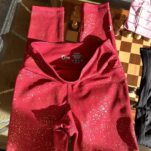 4 PIECE MIX LOT 2 ZYIA PANTS SIZE 2, 1 PINK ZYIA TOP 1 BLACK POCKET WAISTBAND - Picture 5 of 11